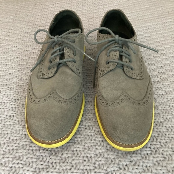 COLE HAAN Lunargrand Sz 7 (M) 9-9.5 (W) Oxford  Wingtip Gray Suede Shoes - Picture 3 of 10